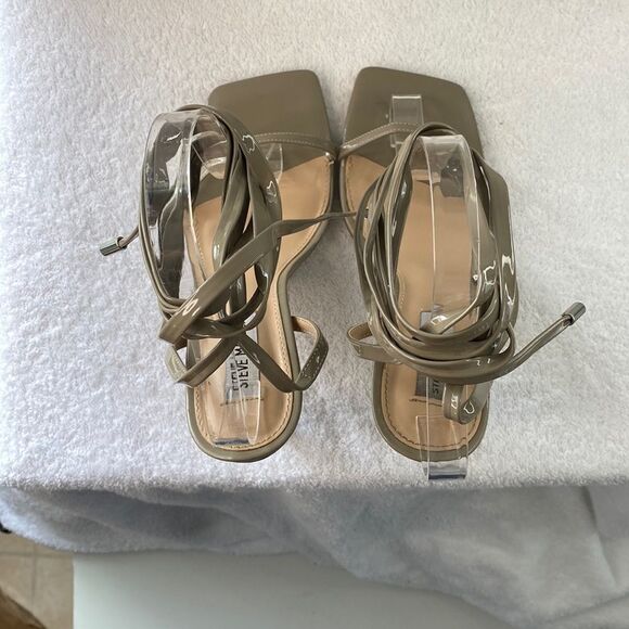 Steve Madden Uplift in Grey Patent Leather Size 8.5 - Picture 4 of 8